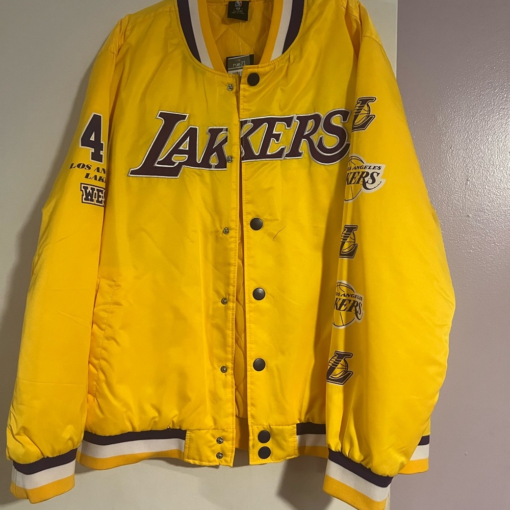 STARTER Los Angeles Lakers Yellow and Purple Satin Jacket